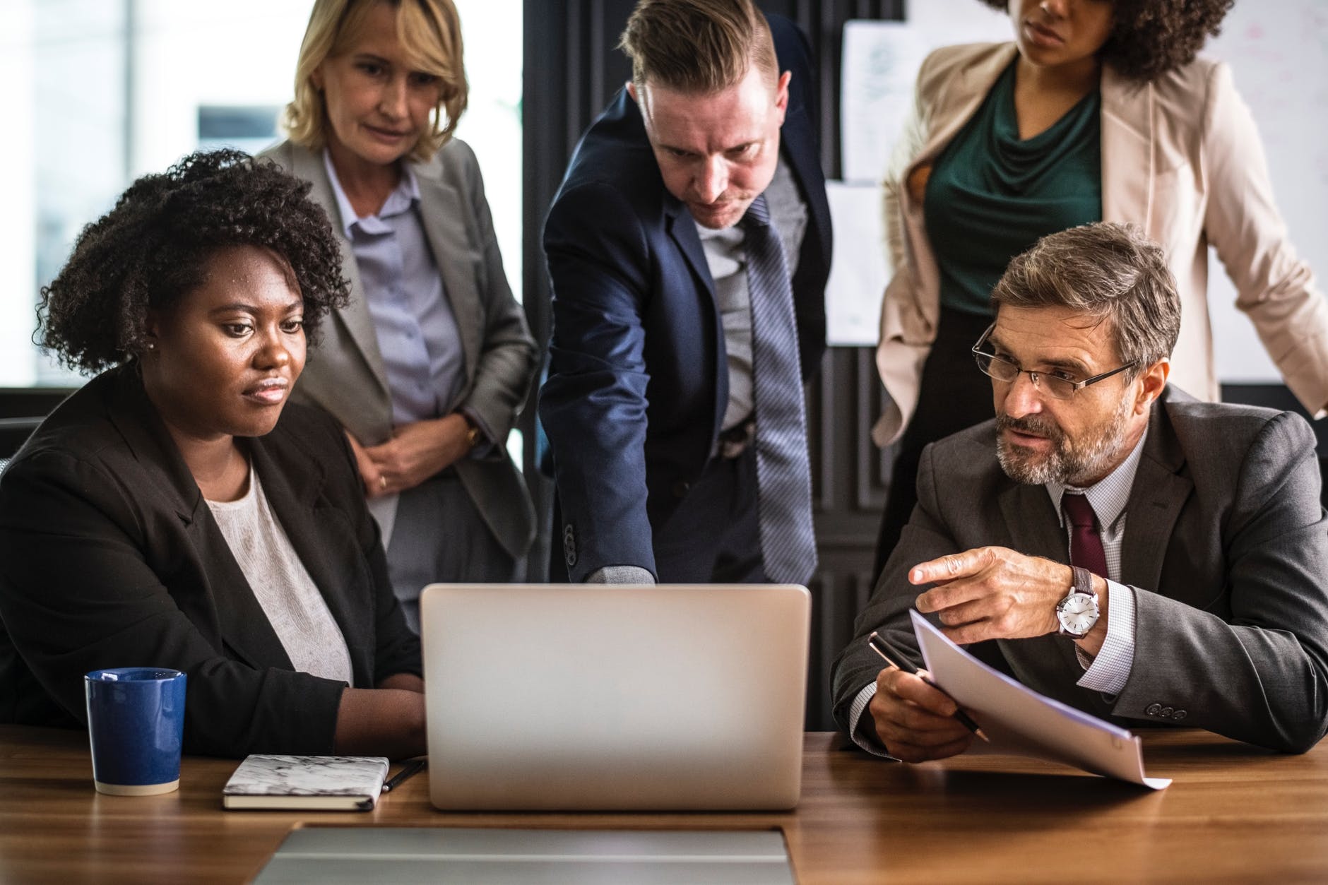 O que é comunicação empresarial e por que você precisa dela?